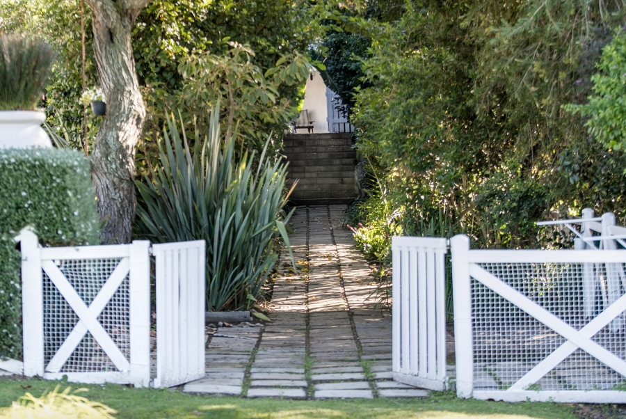 4 Bedroom Property for Sale in Belvidere Estate Western Cape